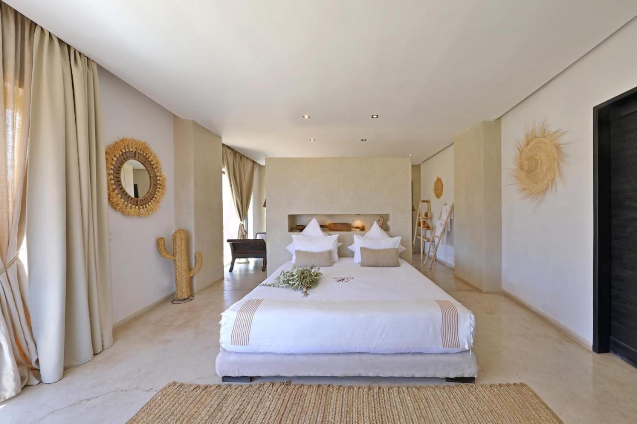 Dar Noujoum Hotel Ait Bou Zguia Bagian luar foto