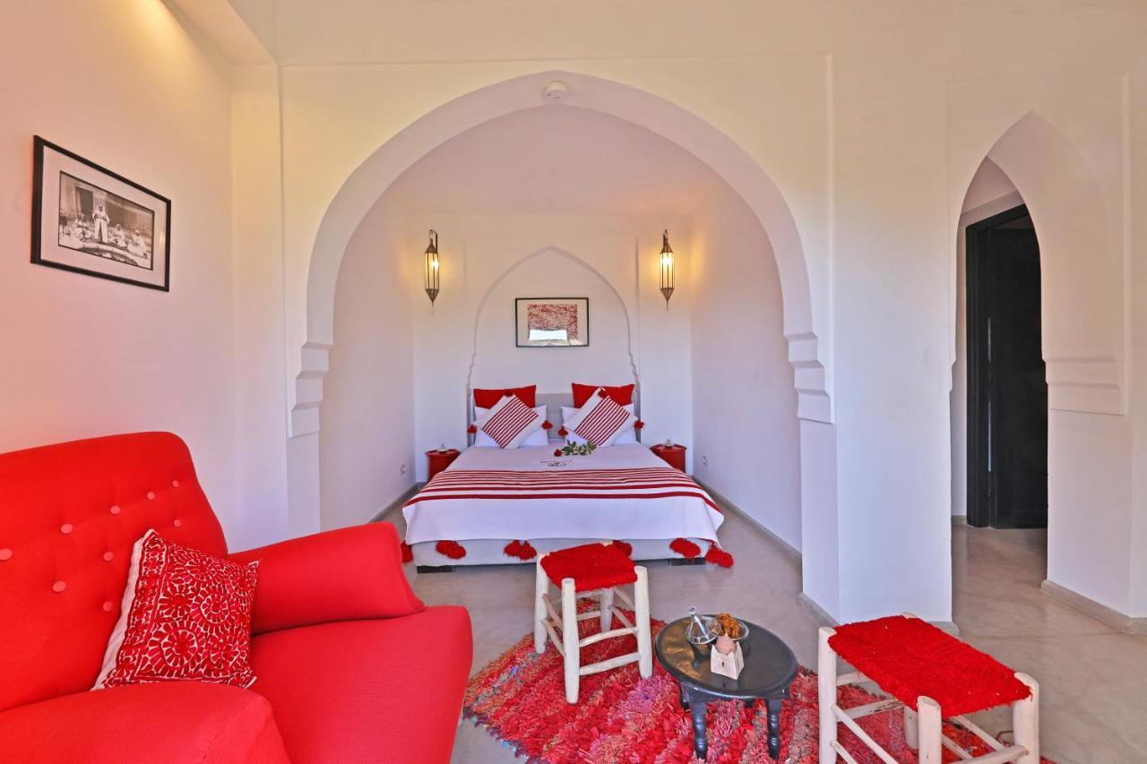 Dar Noujoum Hotel Ait Bou Zguia Bagian luar foto