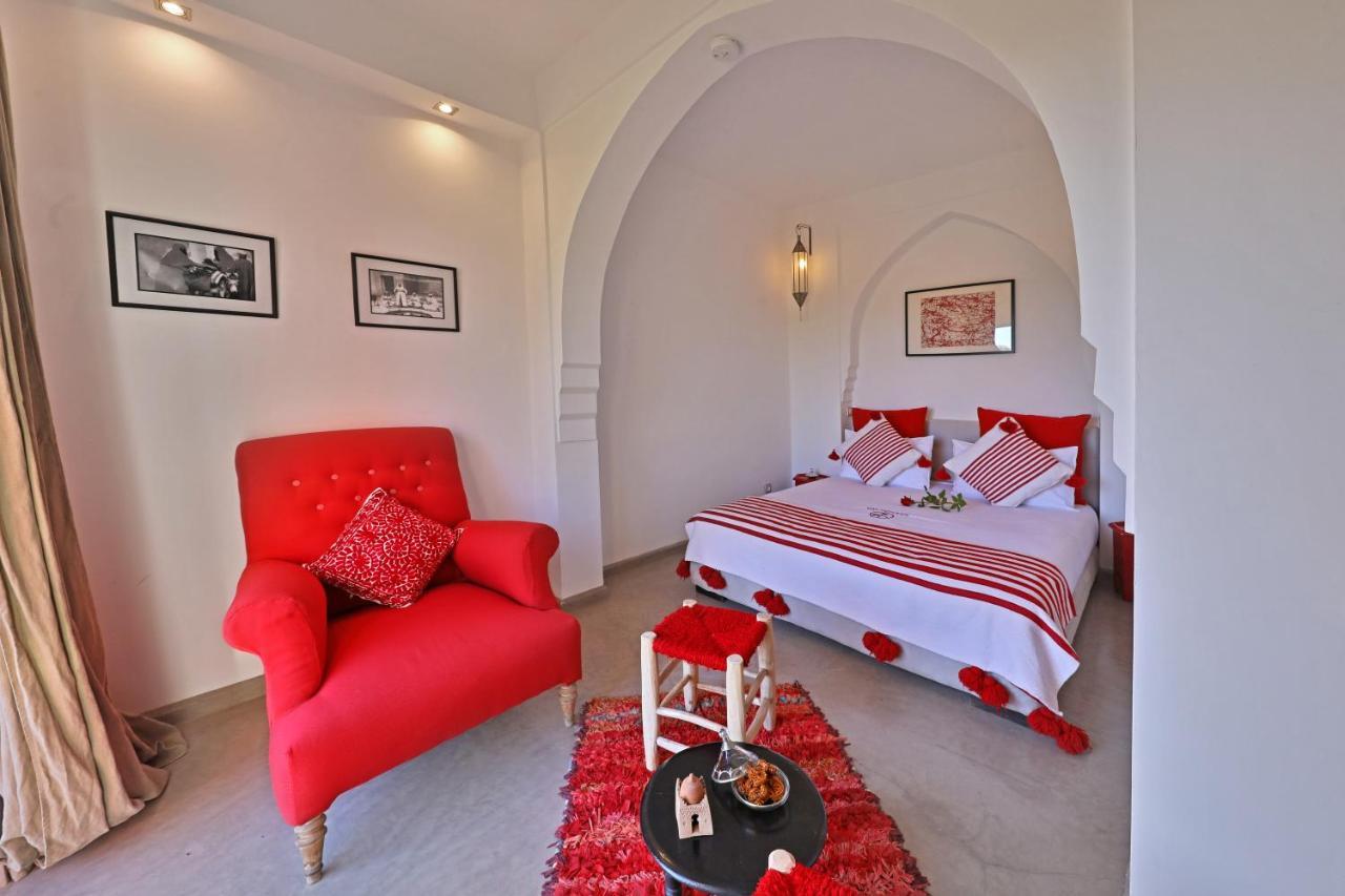 Dar Noujoum Hotel Ait Bou Zguia Bagian luar foto