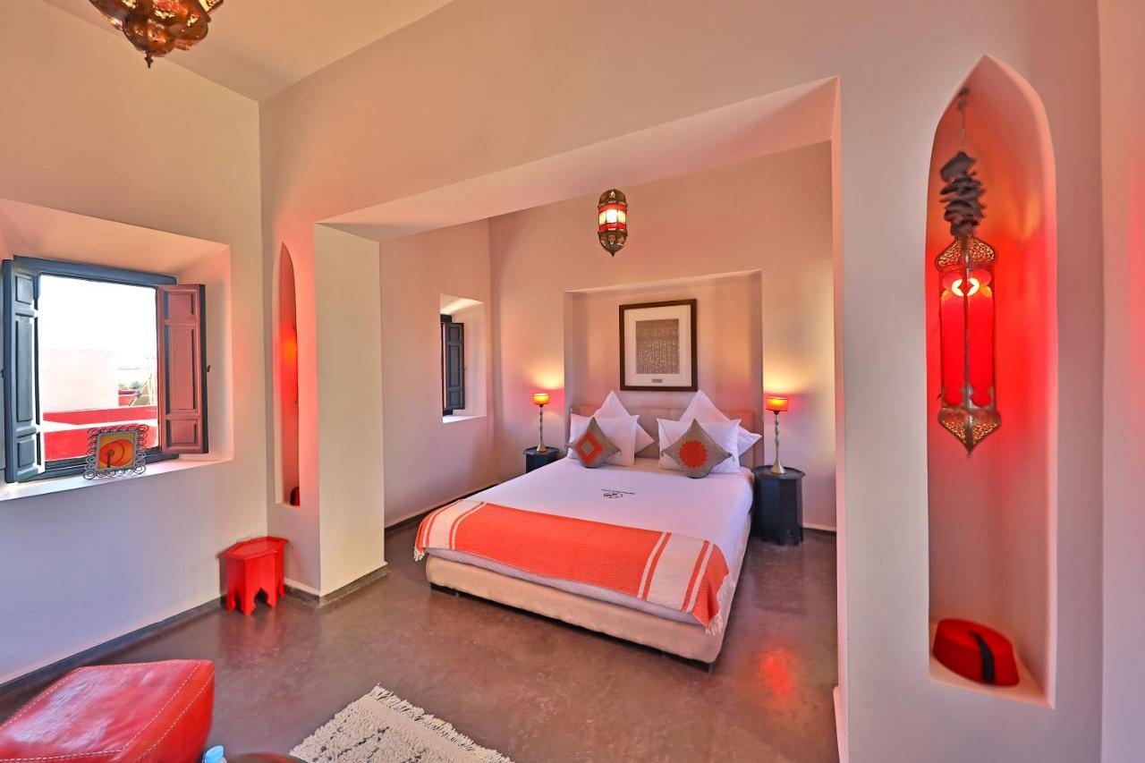 Dar Noujoum Hotel Ait Bou Zguia Bagian luar foto